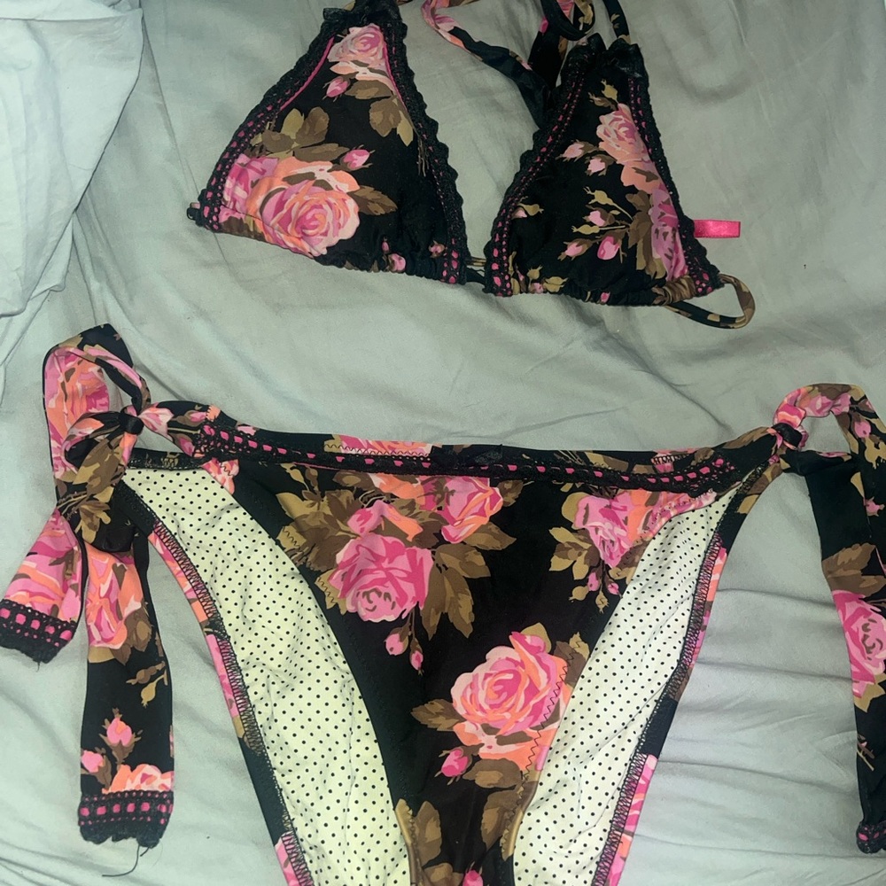Betsey Johnson Black and Pink Floral Bikini - Picture 4 of 11
